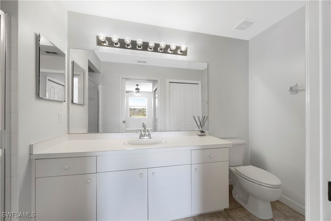 8550 Kingbird Loop 615 Property Photo 5