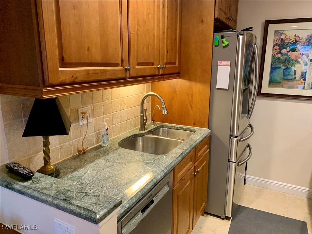 333 Harbour Dr 211 Property Photo 21