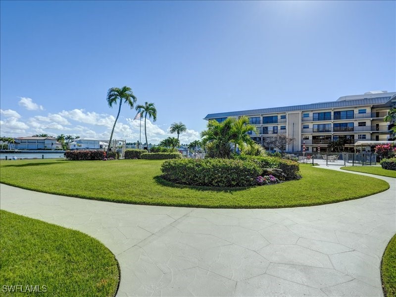 3200 Gulf Shore Blvd N 204 Property Photo 26