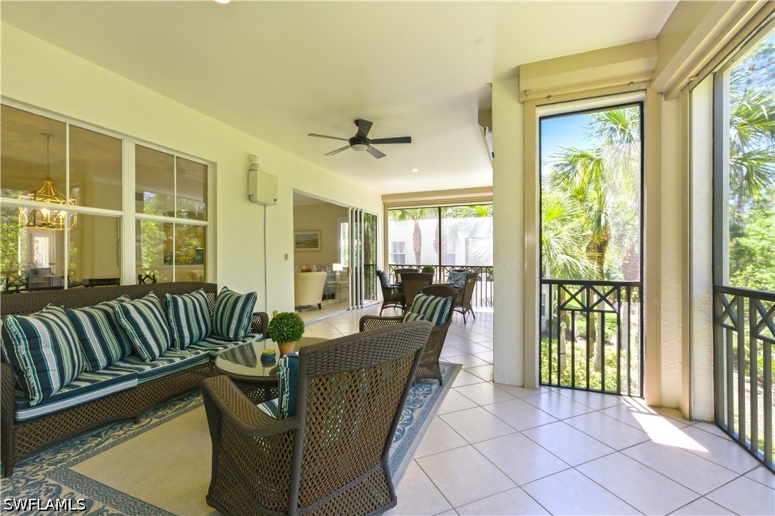 2859 Tiburon Blvd E 102 Property Photo 11