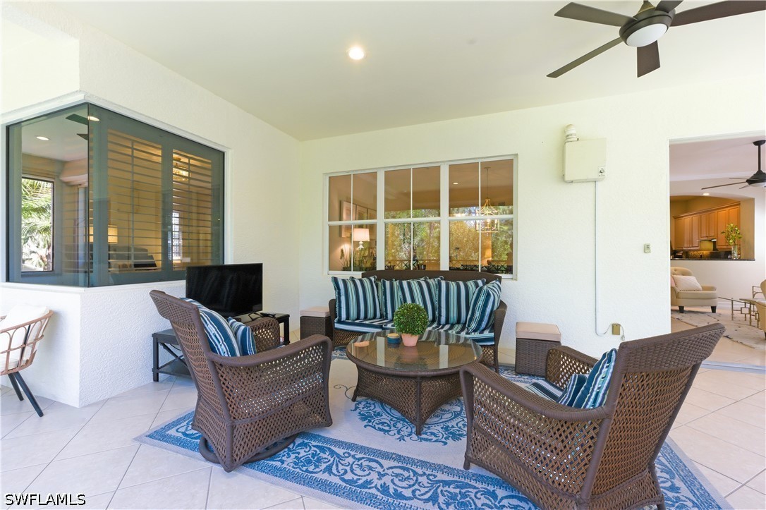 2859 Tiburon Blvd E 102 Property Photo 13