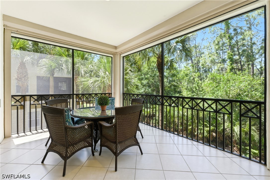 2859 Tiburon Blvd E 102 Property Photo 15
