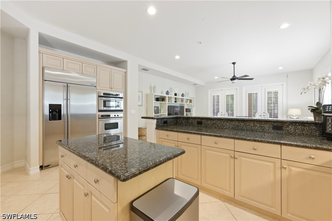 2859 Tiburon Blvd E 102 Property Photo 20