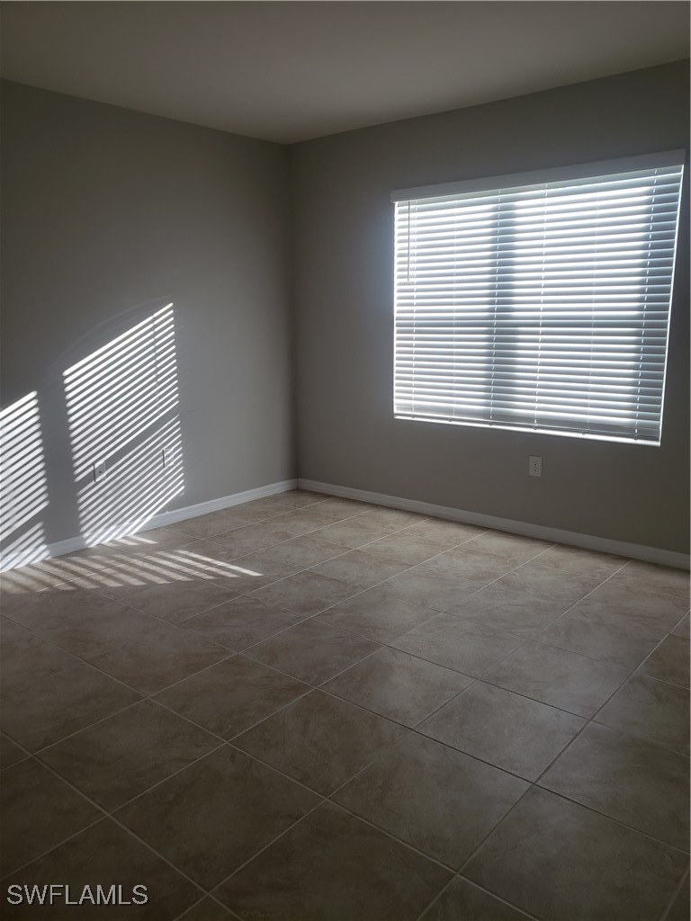 225075266 Property Photo 3