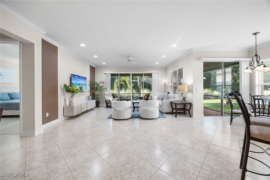 6542 Marbella Dr Property Photo 6