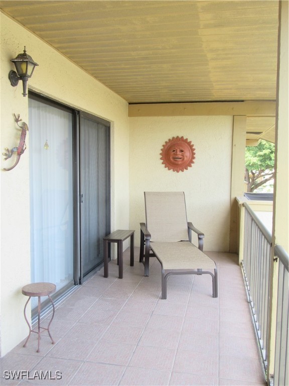 600 Neapolitan Way 211 Property Photo 8
