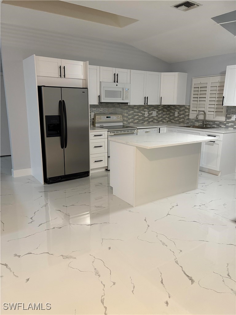 225077316 Property Photo 7