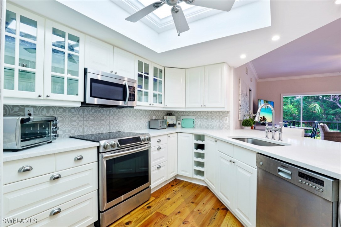 5897 Chanteclair Dr 313 Property Photo 2