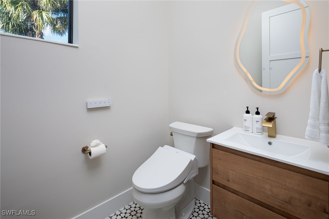 1257 11th Ct N Property Photo 24
