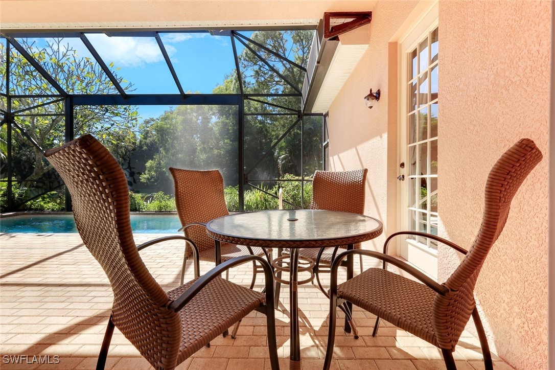 12910 Silverthorn Ct Property Photo 23