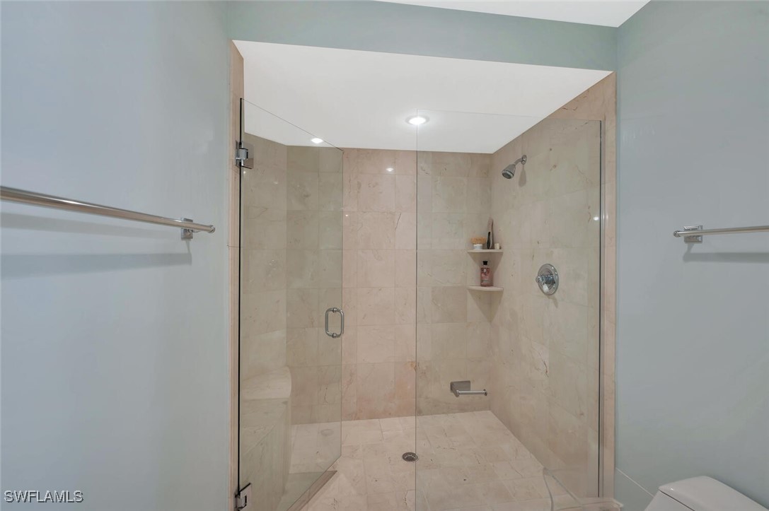 325 3rd St S 6 Property Photo 19