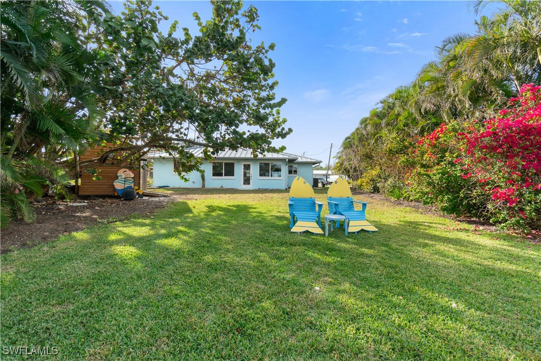 4896 Esplanade St Property Photo 8