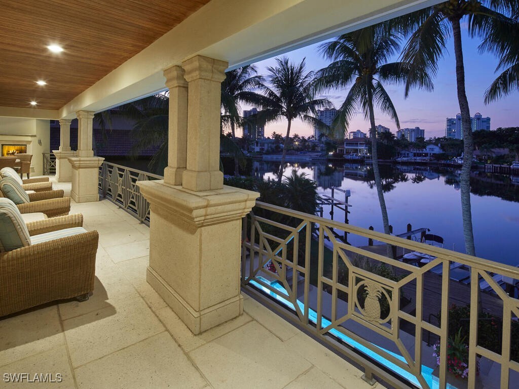 377 Pirates Bight Property Photo 6
