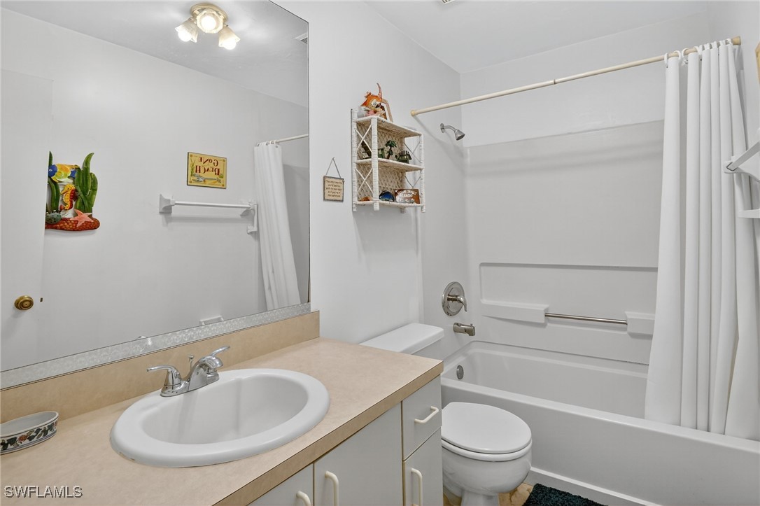 4210 Looking Glass Ln 4210 Property Photo 15