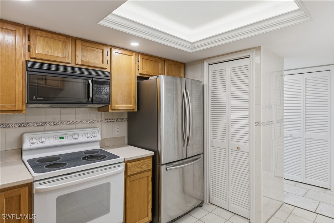5899 Chanteclair Dr 222 Property Photo 8