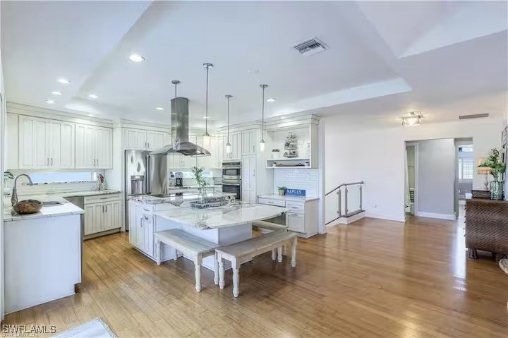 437 Trade Winds Ave Property Photo 11