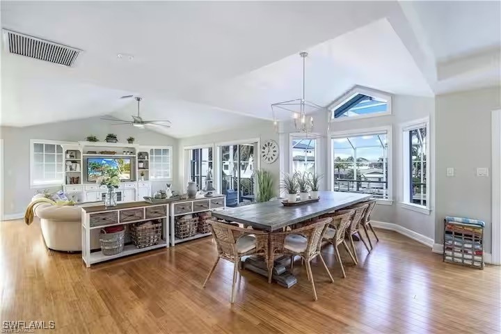 437 Trade Winds Ave Property Photo 16