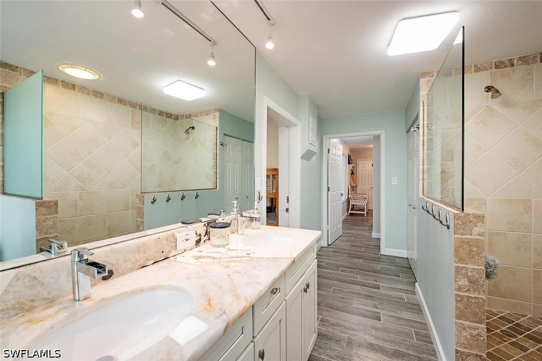437 Trade Winds Ave Property Photo 22