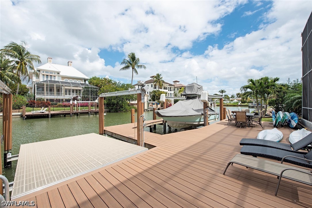 437 Trade Winds Ave Property Photo 25