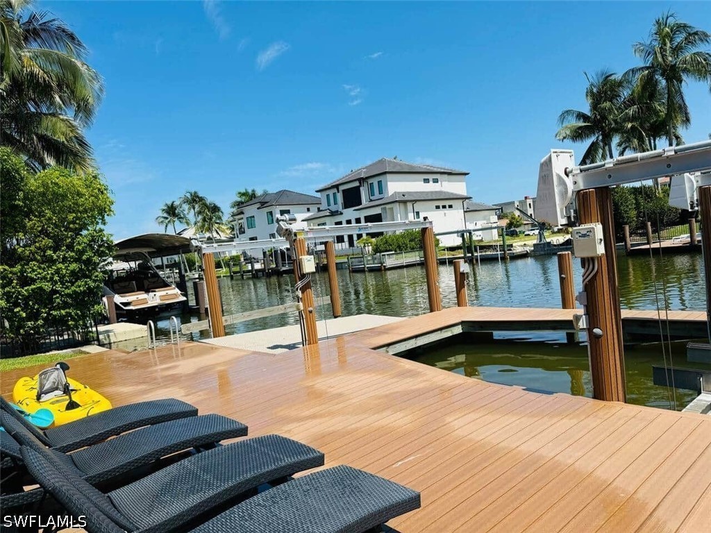 437 Trade Winds Ave Property Photo 32