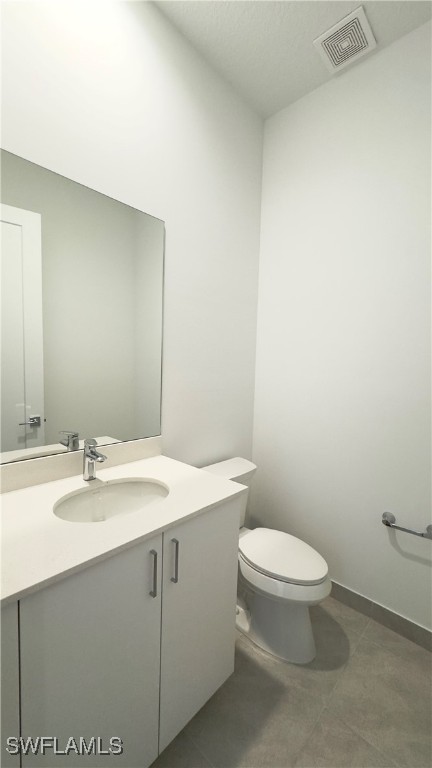 5089 Penella Ave Property Photo 7