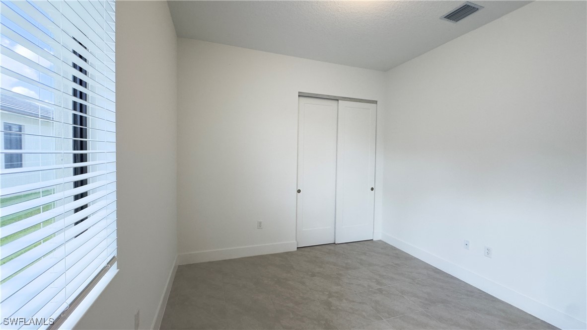 5089 Penella Ave Property Photo 13