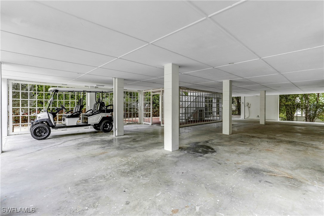 370 6th Ave S Property Photo 50