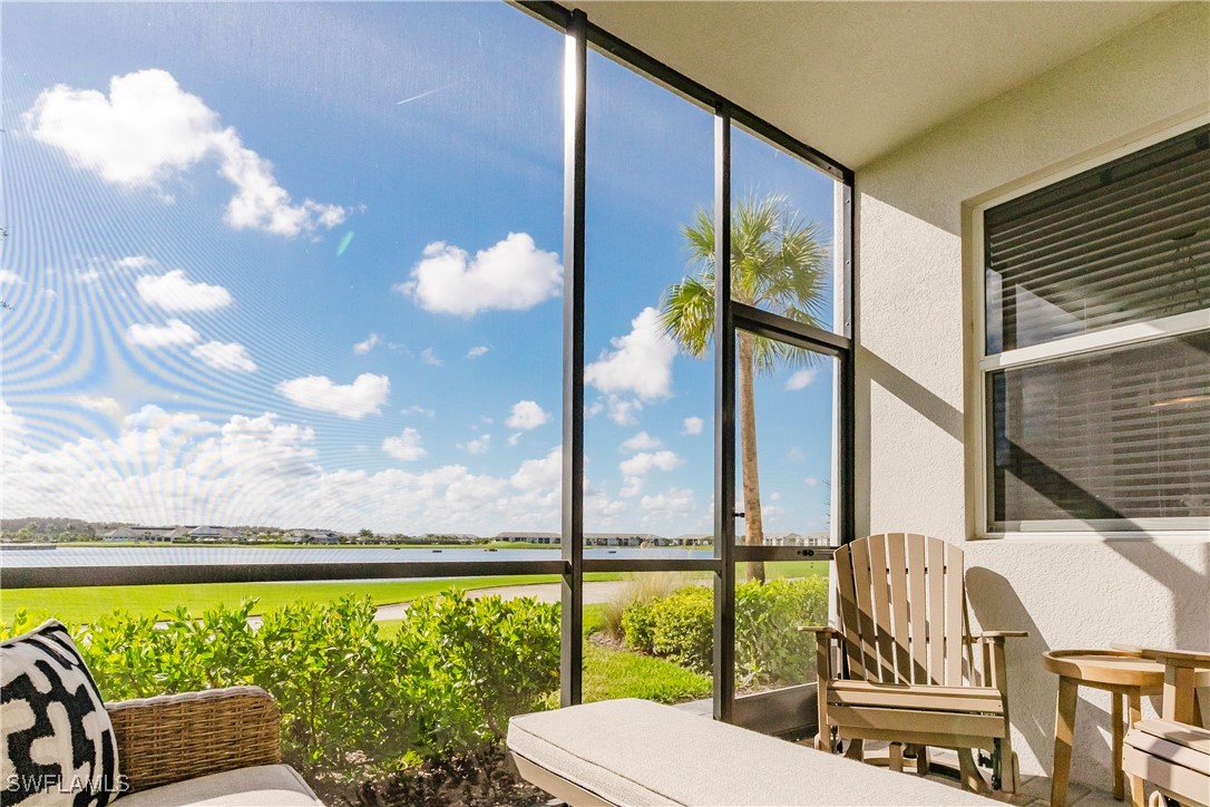 5583 Double Eagle Cir 4112 Property Photo 2