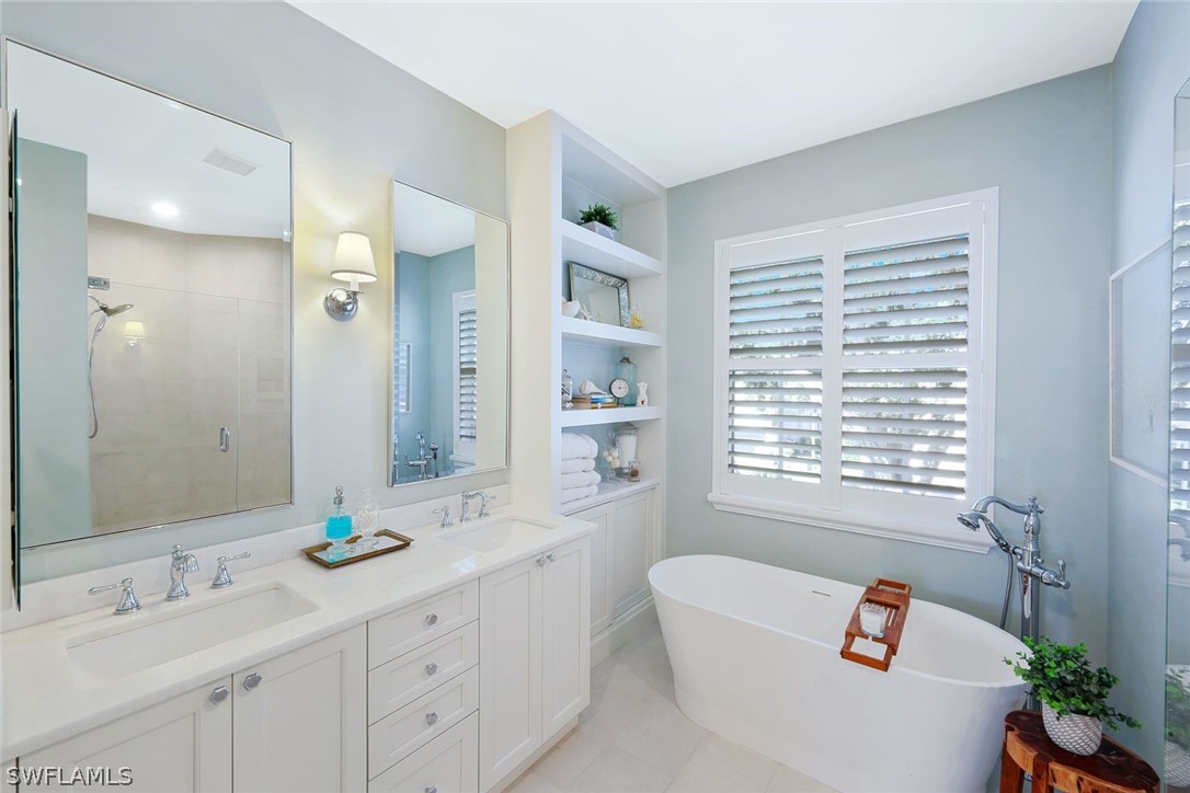 9261 Estero River Cir Property Photo 4