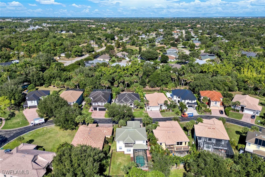 9261 Estero River Cir Property Photo 6