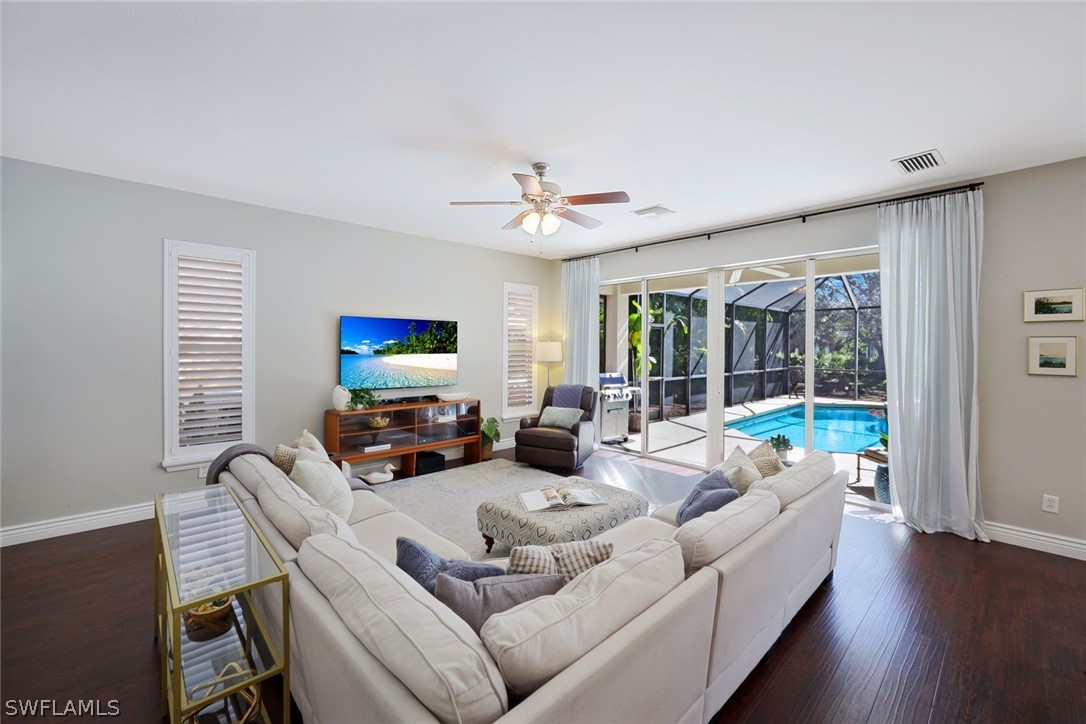 9261 Estero River Cir Property Photo 11