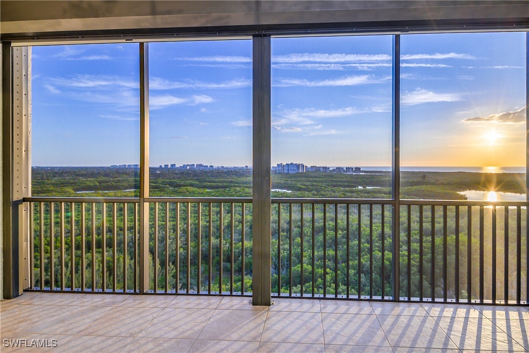 455 Cove Tower Dr Ph 1802 Property Photo 26