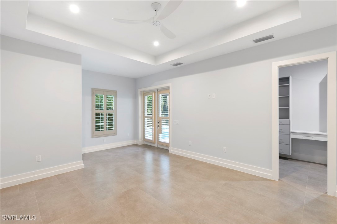 1086 Michigan Ave Property Photo 18