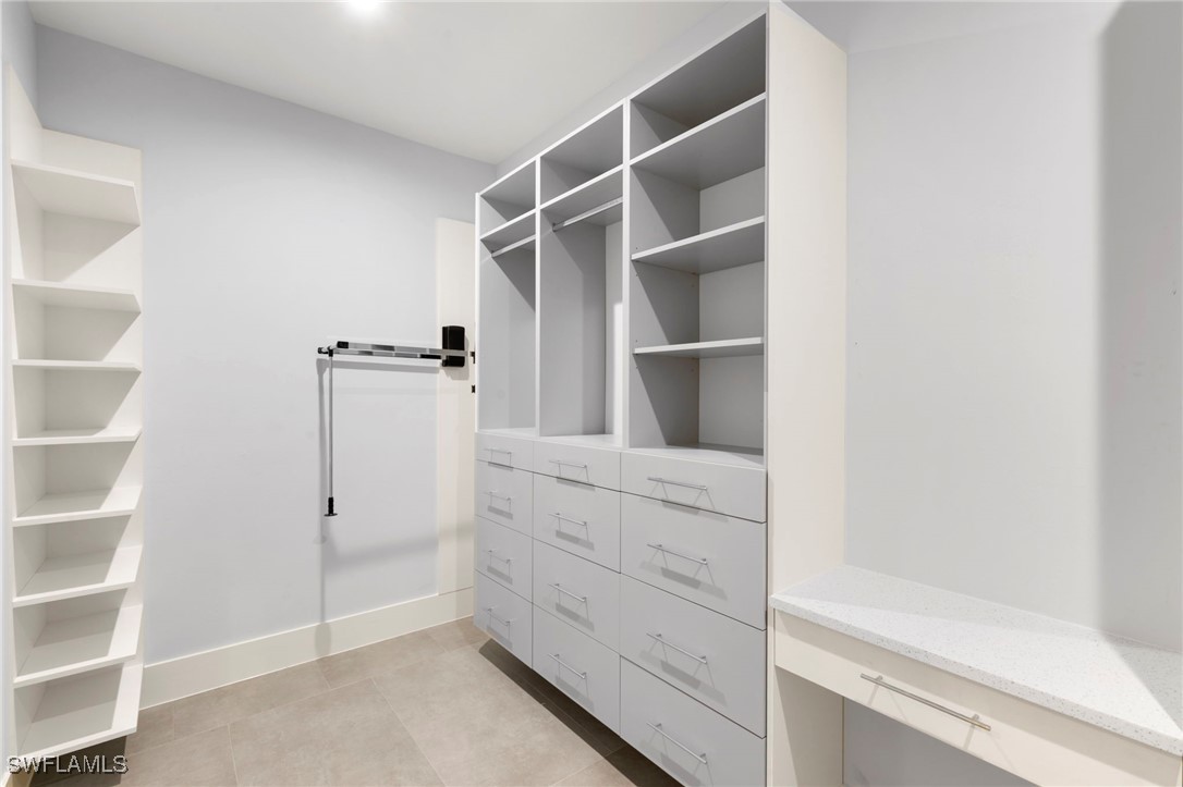 1086 Michigan Ave Property Photo 19