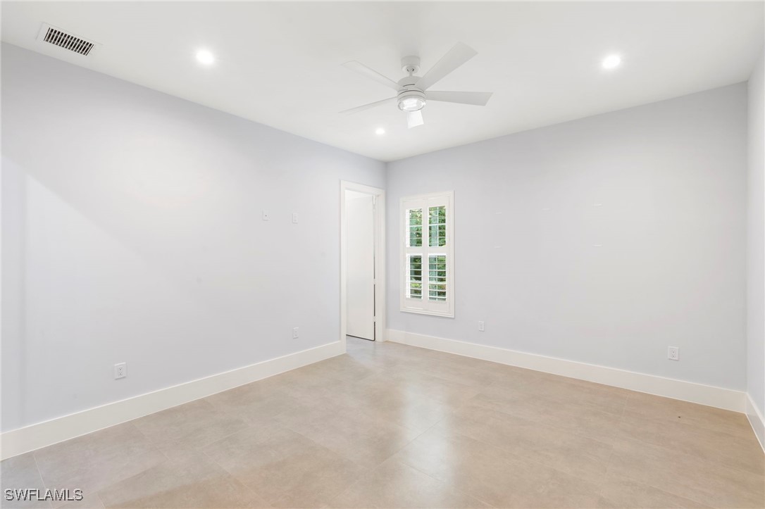 1086 Michigan Ave Property Photo 28