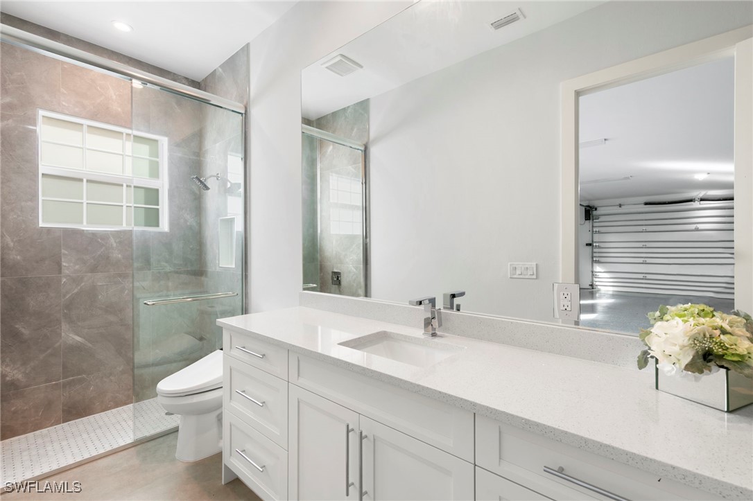 1086 Michigan Ave Property Photo 31