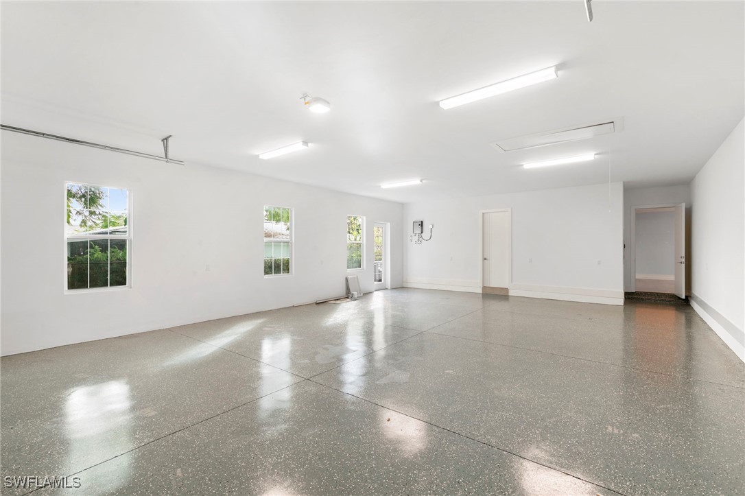 1086 Michigan Ave Property Photo 33
