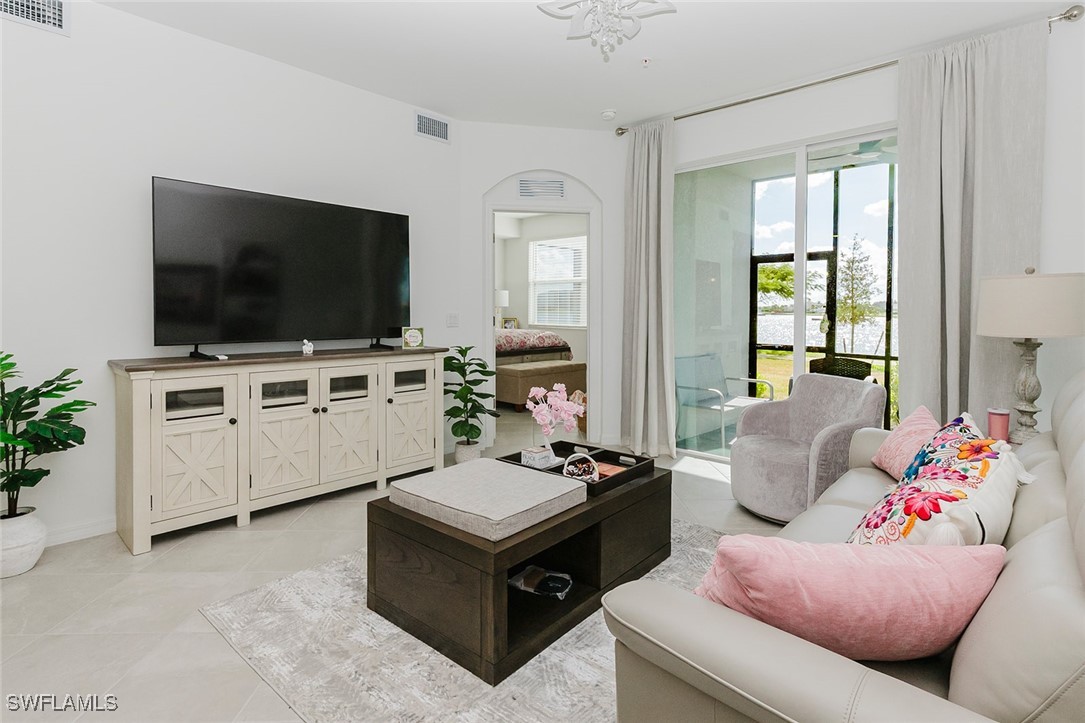 5555 Double Eagle Cir 3918 Property Photo 2
