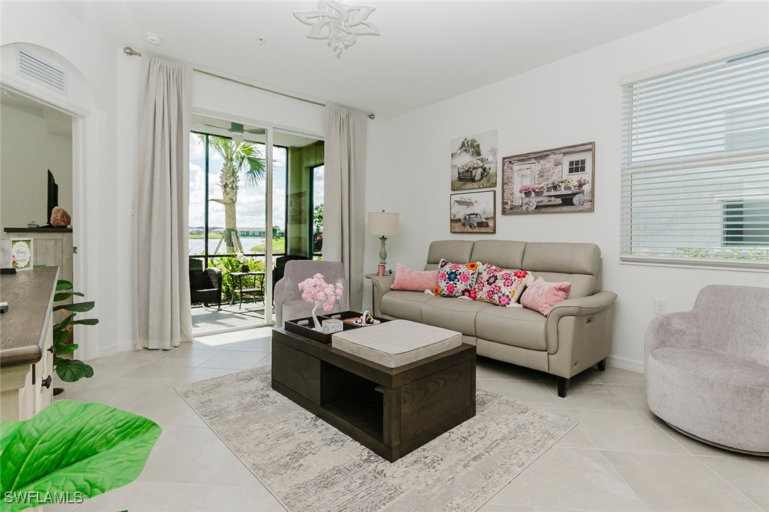 5555 Double Eagle Cir 3918 Property Photo 3