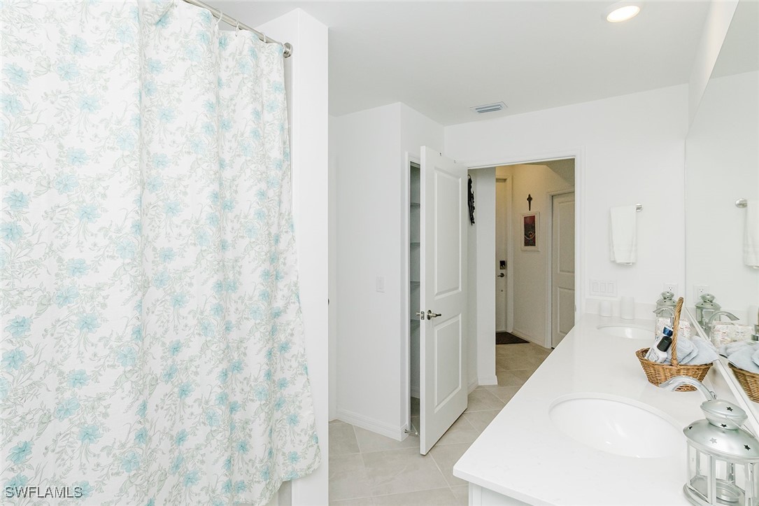 5555 Double Eagle Cir 3918 Property Photo 27