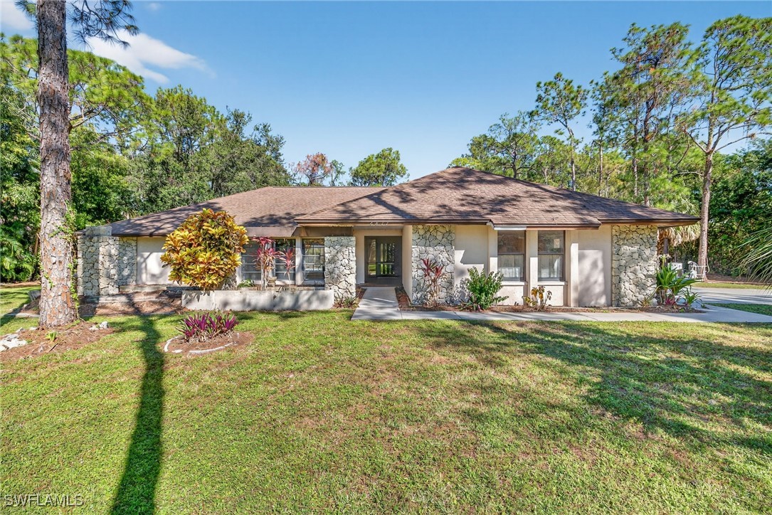 6811 Sandalwood Ln Property Photo 1