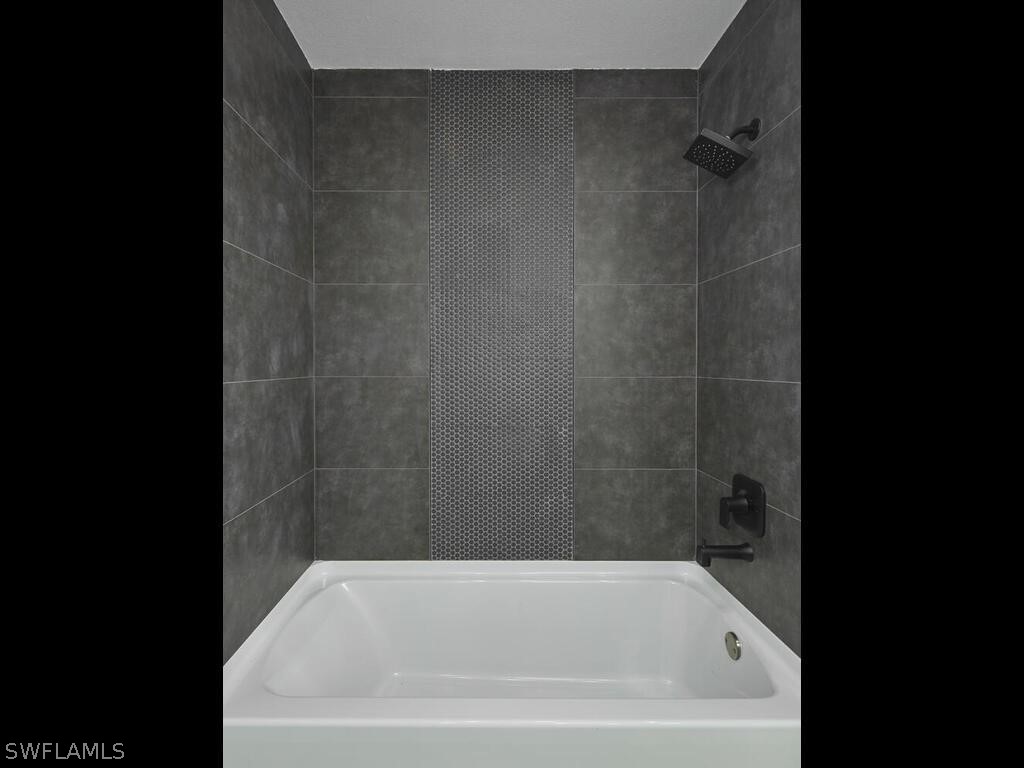 1627 Se 29th Ter Property Photo 18
