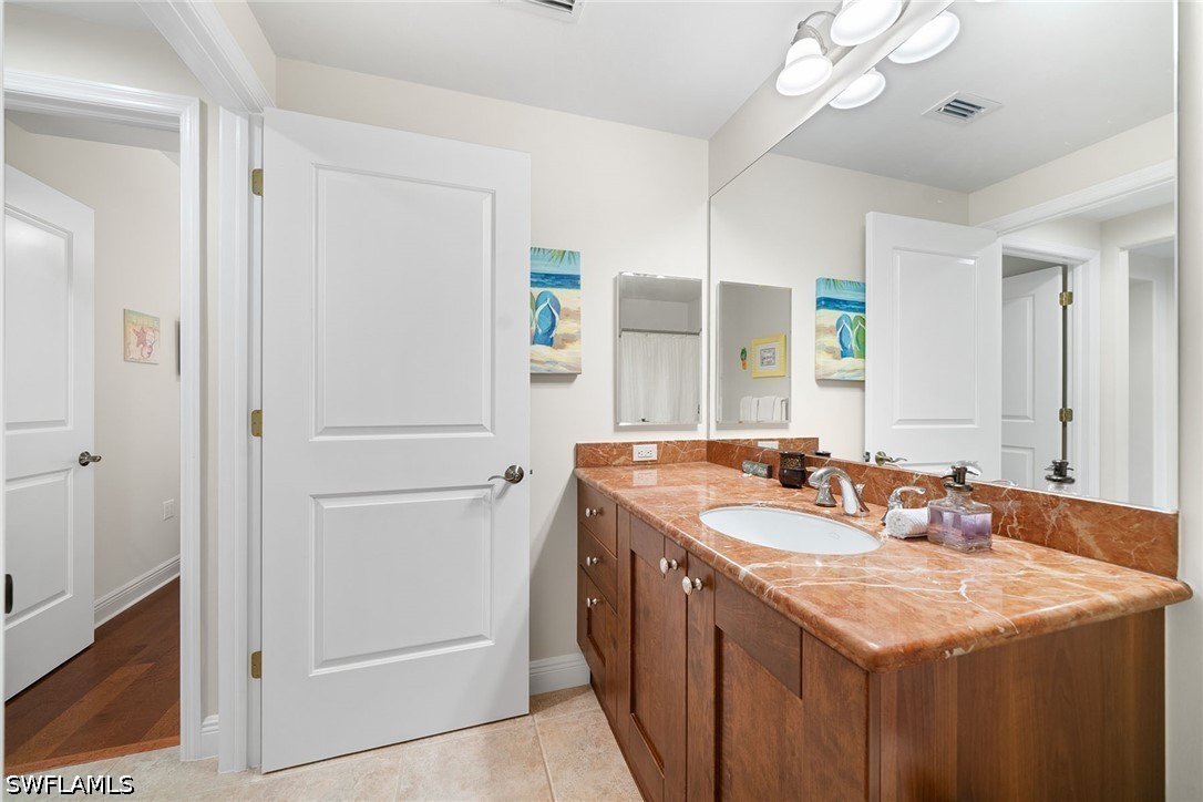 1015 Sandpiper St D105 Property Photo 16