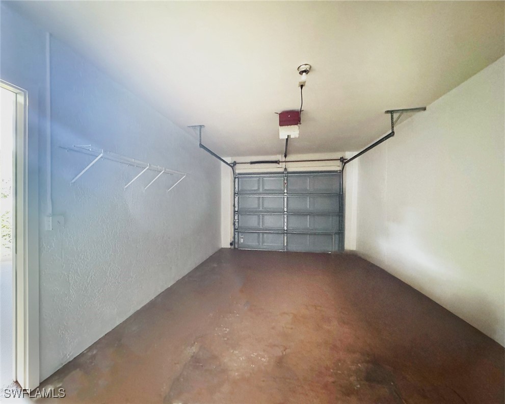 699 110th Ave N Unit B Property Photo 19