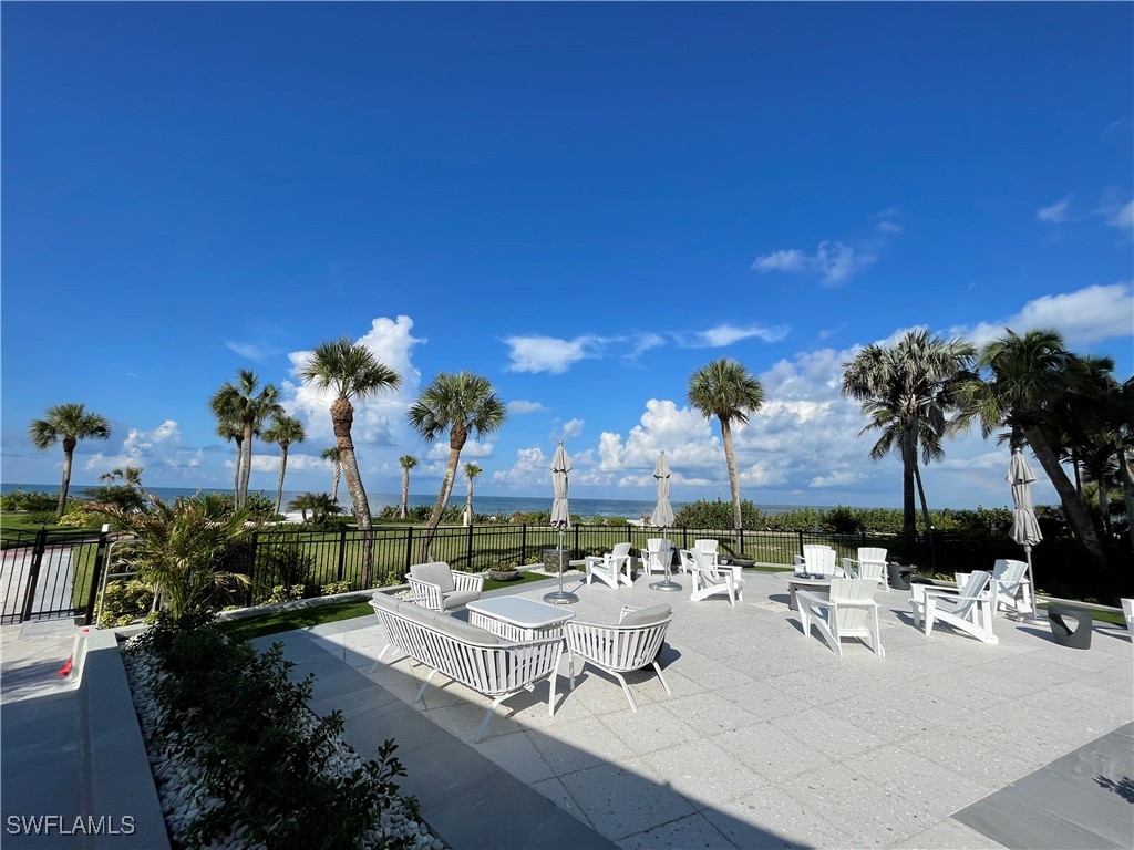 4041 Gulf Shore Blvd N 105 Property Photo 2
