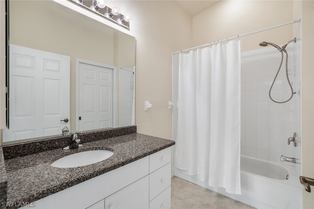 2373 Hidden Lake Ct 8110 Property Photo 6