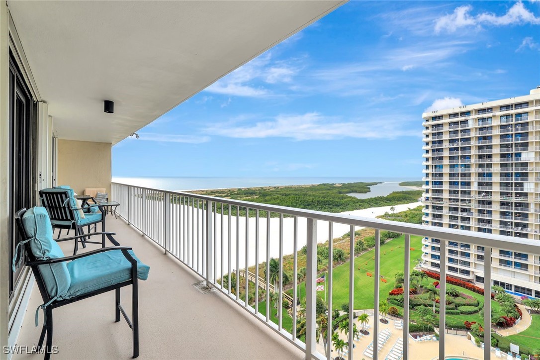 260 Seaview Ct 1210 Property Photo 20