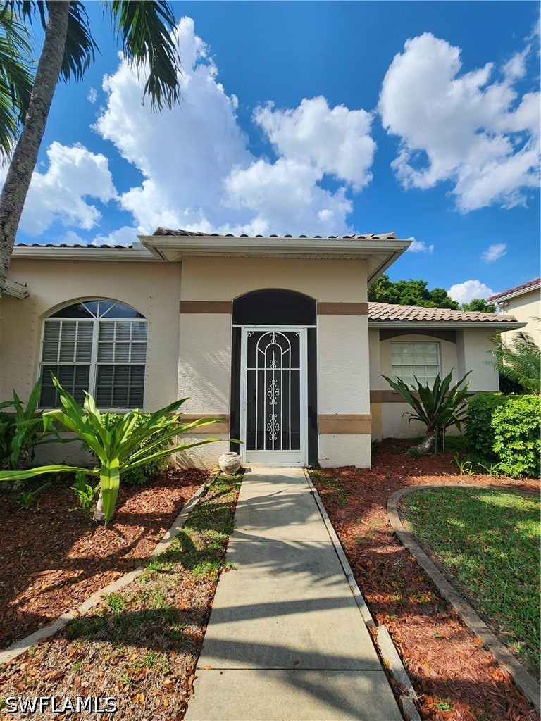 11082 Lakeland Cir Property Photo 3
