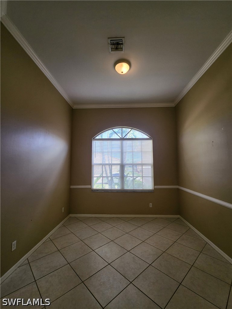 11082 Lakeland Cir Property Photo 6