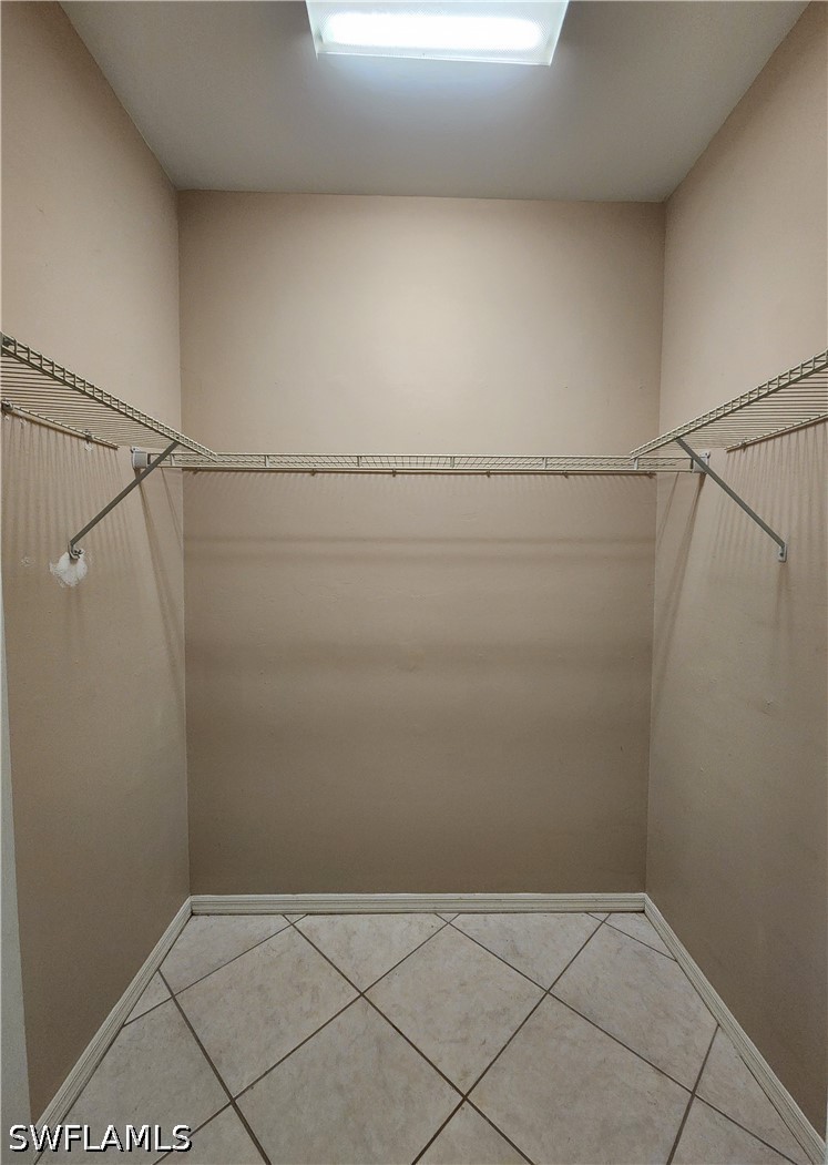 11082 Lakeland Cir Property Photo 12